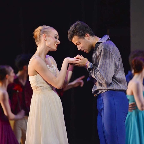 Cleveland Ballet S Reenvisioned I Coppélia A Triumph Cleveland Ballet S Lauren Stenroos As Swanilda And Nicholas Montero Franz In Ramón Oller Coppélia